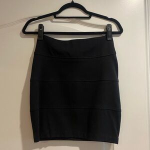 Three Dots Classic Black Pencil Skirt
